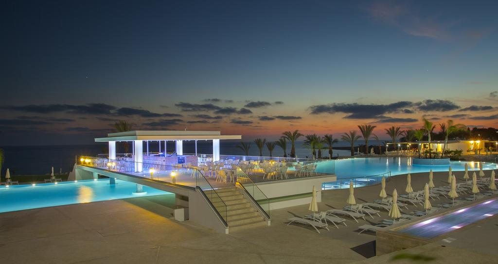 King Evelthon & Resort 5*